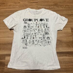 GROUPLOVE band white tee
